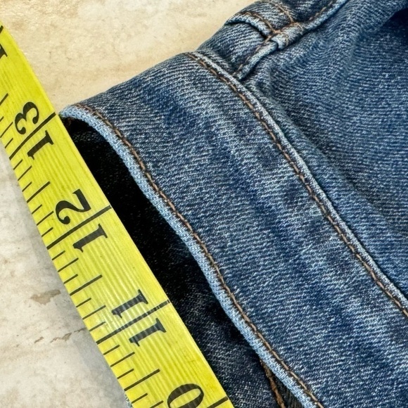 Reformation Mid Rise Slim Distressed Medium Wash Raw Hem Ankle Crop Jeans 25 - Picture 7 of 14